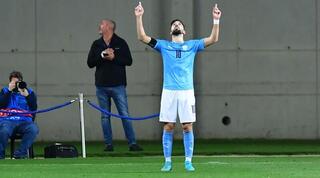 מונס דאבור חוגג