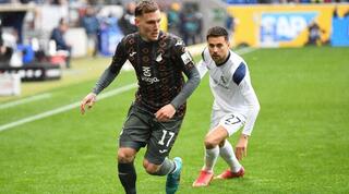 דוד ראום עם הכדור