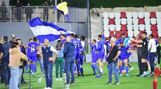 שחקני בני ריינה חוגגים