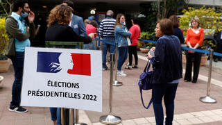 מצביעים בבחירות לנשיאות צרפת בתל אביב