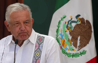 משאל עם ב מקסיקו על המשך כהונתו של נשיא אנדרס מנואל לופס אוברדור