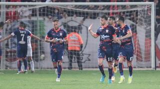 שחקני בני סכנין חוגגים עם גיא מלמד