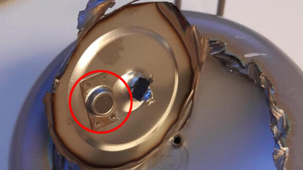 The thermal cup with the suspected espionage device הכוס אחרי שנבדקה ע"י השב"כ