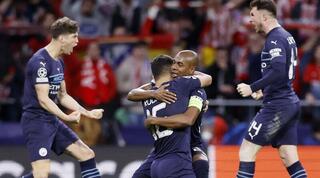 שחקני סיטי חוגגים