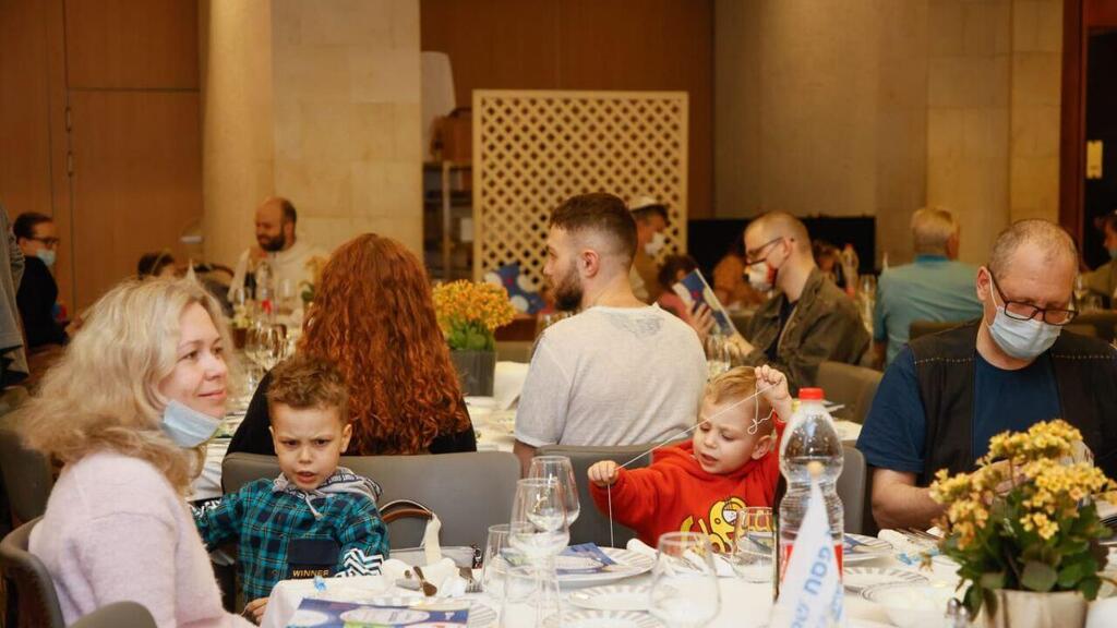 Пасхальный Седер репатриантов из Украины в отеле "Дан Панорама" в Тель-Авиве