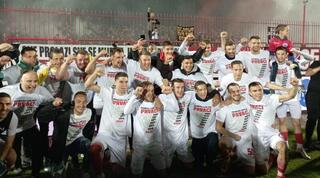 ז'רינסקי חוגגת אליפות