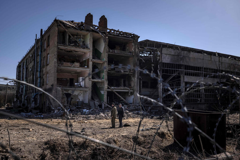 בניינים בחברת תעשיות צבאיות ליד בירת אוקראינה קייב נהרסו מטילי שיוט של צבא רוסיה