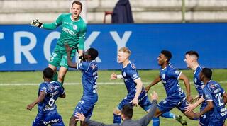 יונס מלדה ושחקני גנט חוגגים