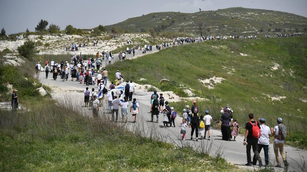 The march to the Homesh outpost (Photo: Yoav Dudkevitch) צעדת חומש