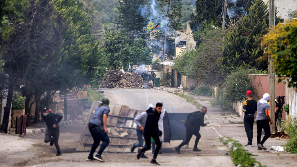 עימותים בין פלסטינים כוחות צה"ל כפר בורקה