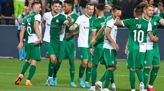 שחקני מכבי חיפה חוגגים