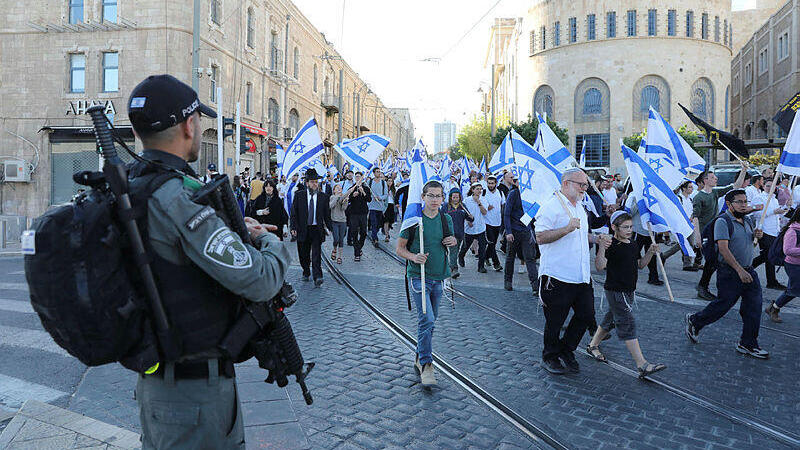 מצעד הדגלים בירושלים יוצא לדרך