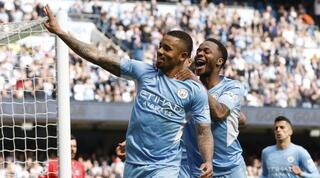 ראחים סטרלינג חוגג עם גבריאל ז'זוס