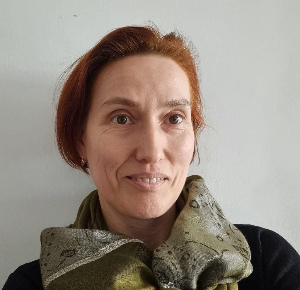 Д-р Вероника Вахапов 