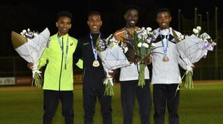 בוקאיו מלדה בראש הפודיום