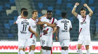 שחקני הפועל ירושלים חוגגים