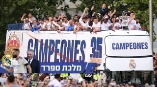 שחקני ריאל מדריד על האוטובוס