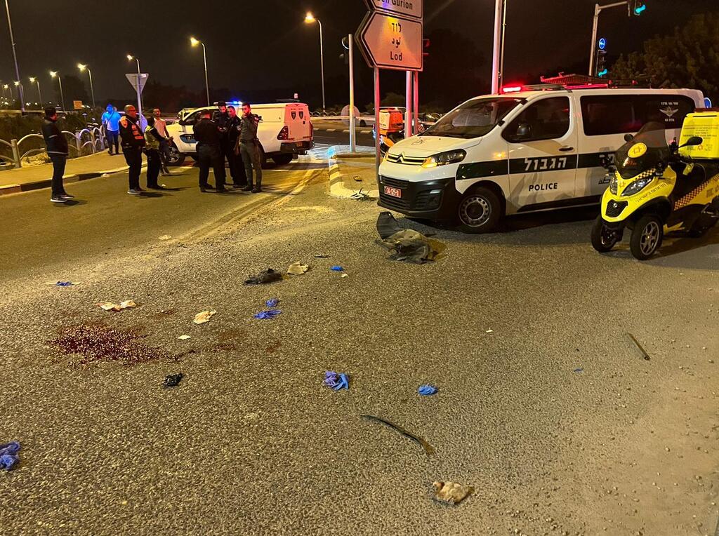 На месте происшествия (Фото: Надав Абас) הזירה בגבעת כ''ח