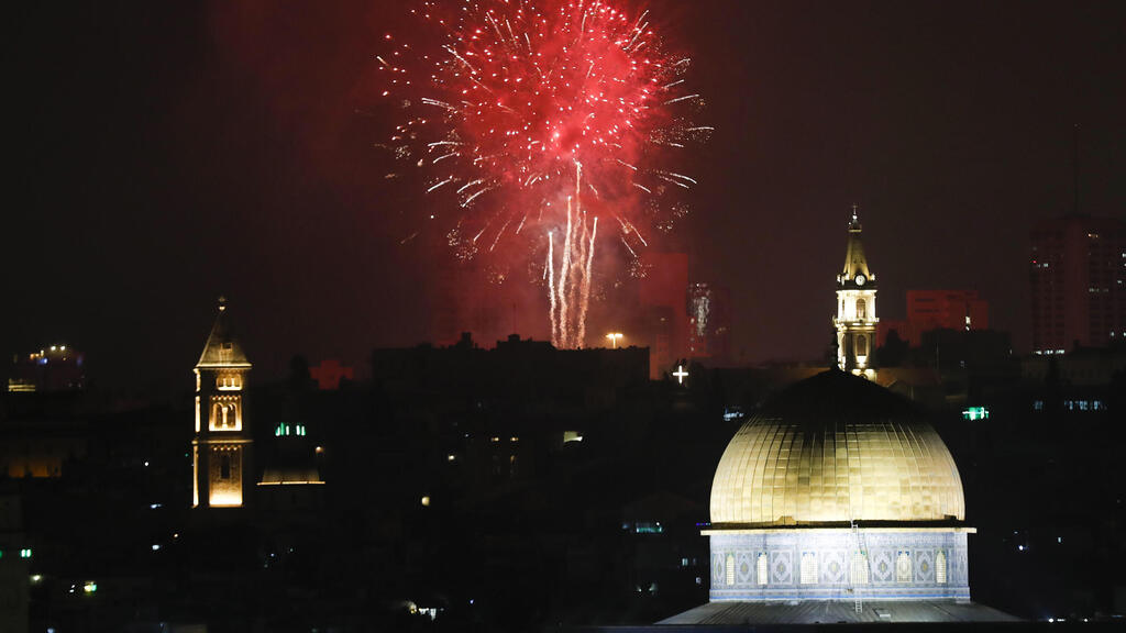 טקס יום העצמאות זיקוקים כיפת הסלע הר הבית ירושלים לילה 