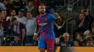 ממפיס דפאיי חוגג