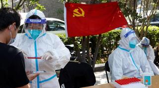 בדיקות קורונה בסין