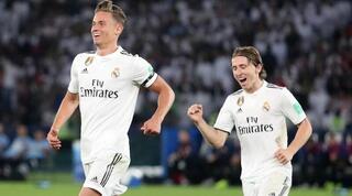 מרקוס יורנטה ולוקה מודריץ' חוגגים