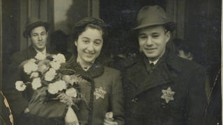 1.	אווה האן ובעלה הראשון, ינדה (שלמה) קאופמן בחתונתם, פראג, 1941