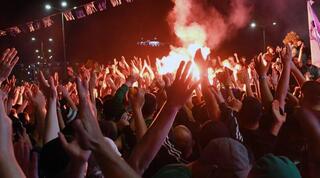 אוהדי מכבי חיפה חוגגים אליפות