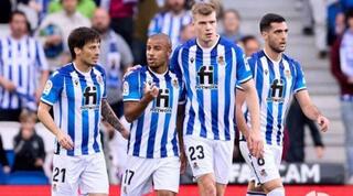 שחקני ריאל סוסיאדד חוגגים