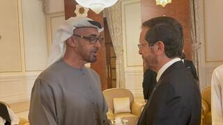 נשיא המדינה הרצוג עם נשיא איחוד האמירויות הנכנס, השייח' מוחמד בן זאיד