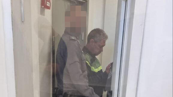Подозреваемый в суде החשוד בבית המשפט השלום באשקלון