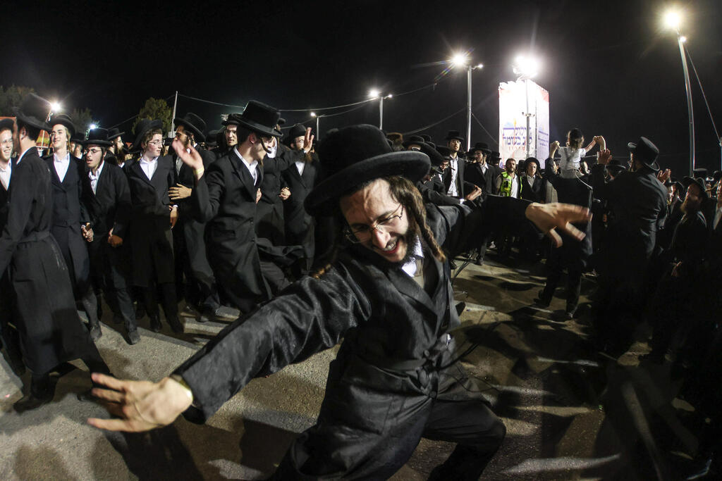 רוקדים במירון, למרות הכול