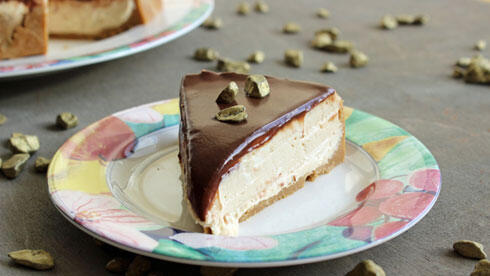 עוגת גבינה וחמאת בוטנים