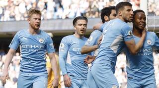 שחקני מנצ'סטר סיטי חוגגים