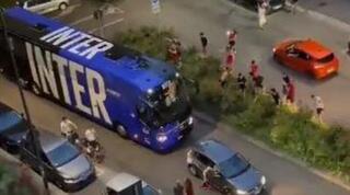 האוטובוס של אינטר נקלע לחגיגות