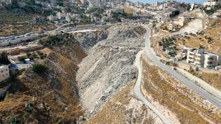 אתר פסולת פיראטי באגן הקדרון בתחום ירושלים