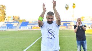 ערן לוי חוגג