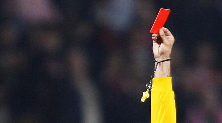 האלימות בכדורגל חוגגת