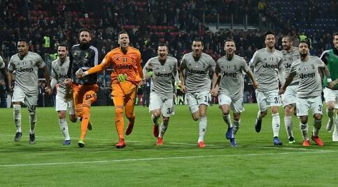 שחקני יובנטוס חוגגים