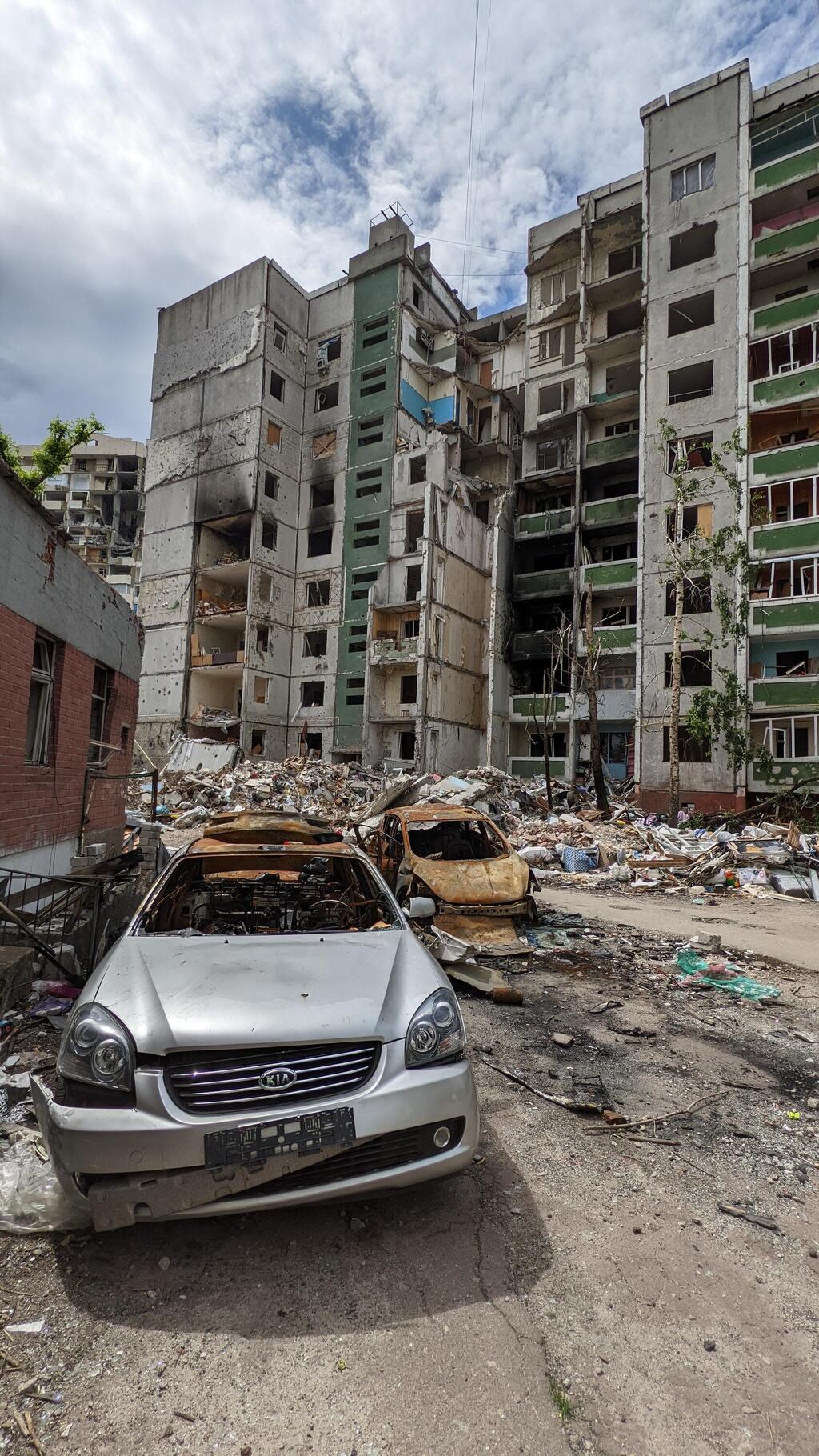 Чернигов: постоянные обстрелы и разрушения (Фото: личный архив Вадима) Чернигов в июне 2022