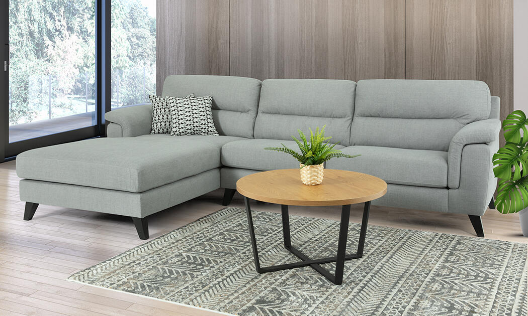 Угловой диван "Экстра" (Фото: Асаф Ронен) Угловой диван "Экстра"