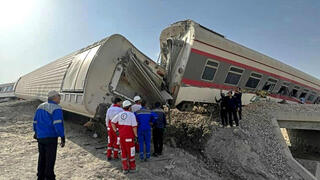 רכבת ב איראן פגעה במחפר