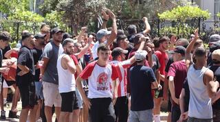 אוהדי הפועל תל אביב בהגפנה