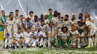 שחקני ריאל מדריד עם גביע ליגת האלופות