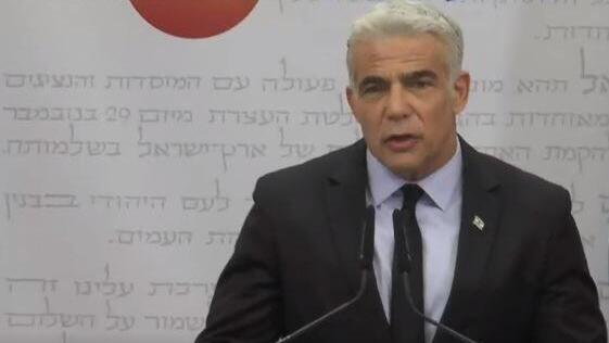 Yair Lapid calls on Israelis to leave Istanbul, on Monday amid security threats 