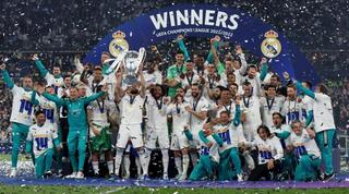 שחקני ריאל מדריד עם גביע ליגת האלופות