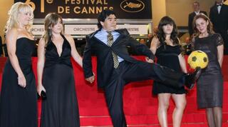 דייגו מראדונה ומשפחתו