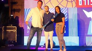 לינוי אשרם, ארטיום דולגופיאט ואריק זאבי