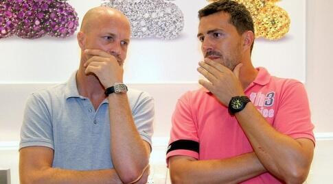 מביט מהצד. אוסקר עם ג'ורדי