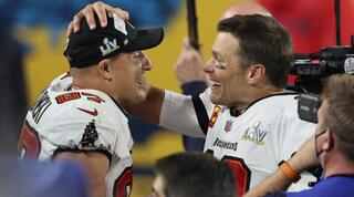 פרידה, בינתיים. בריידי וגרונקובסקי